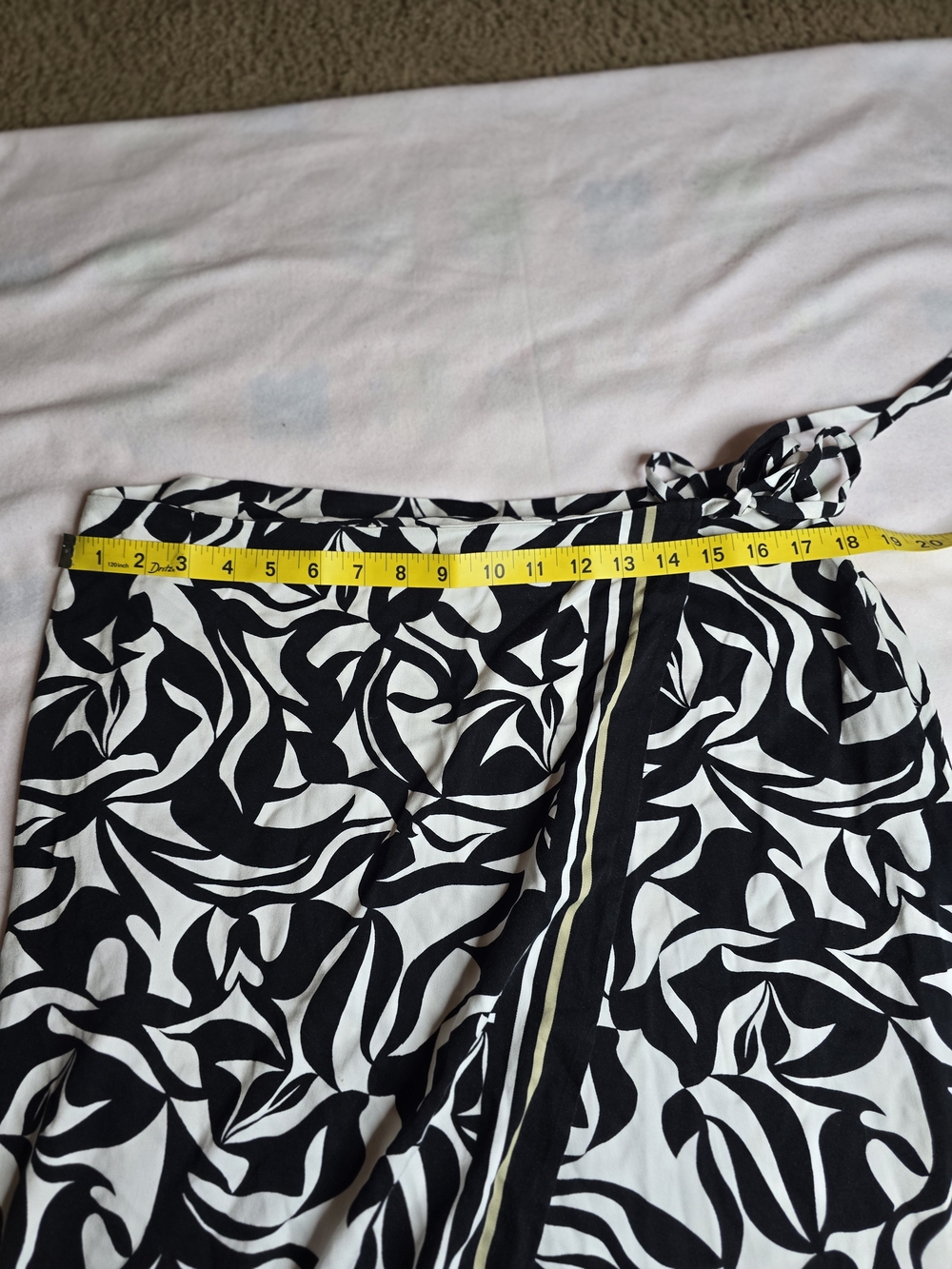LOFT Black & White Botanical Wrap Midi Skirt - Picture 4 of 8